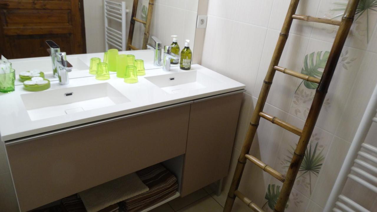Bed and Breakfast Les Glycines Cheyssieu Екстер'єр фото