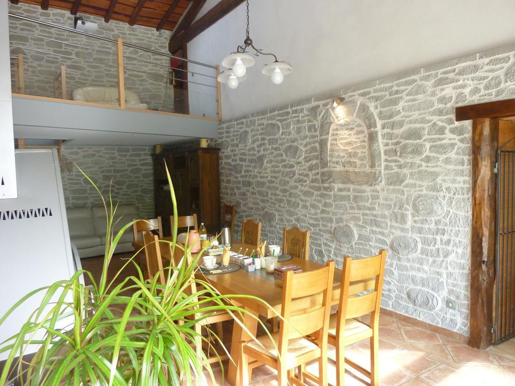 Bed and Breakfast Les Glycines Cheyssieu Екстер'єр фото